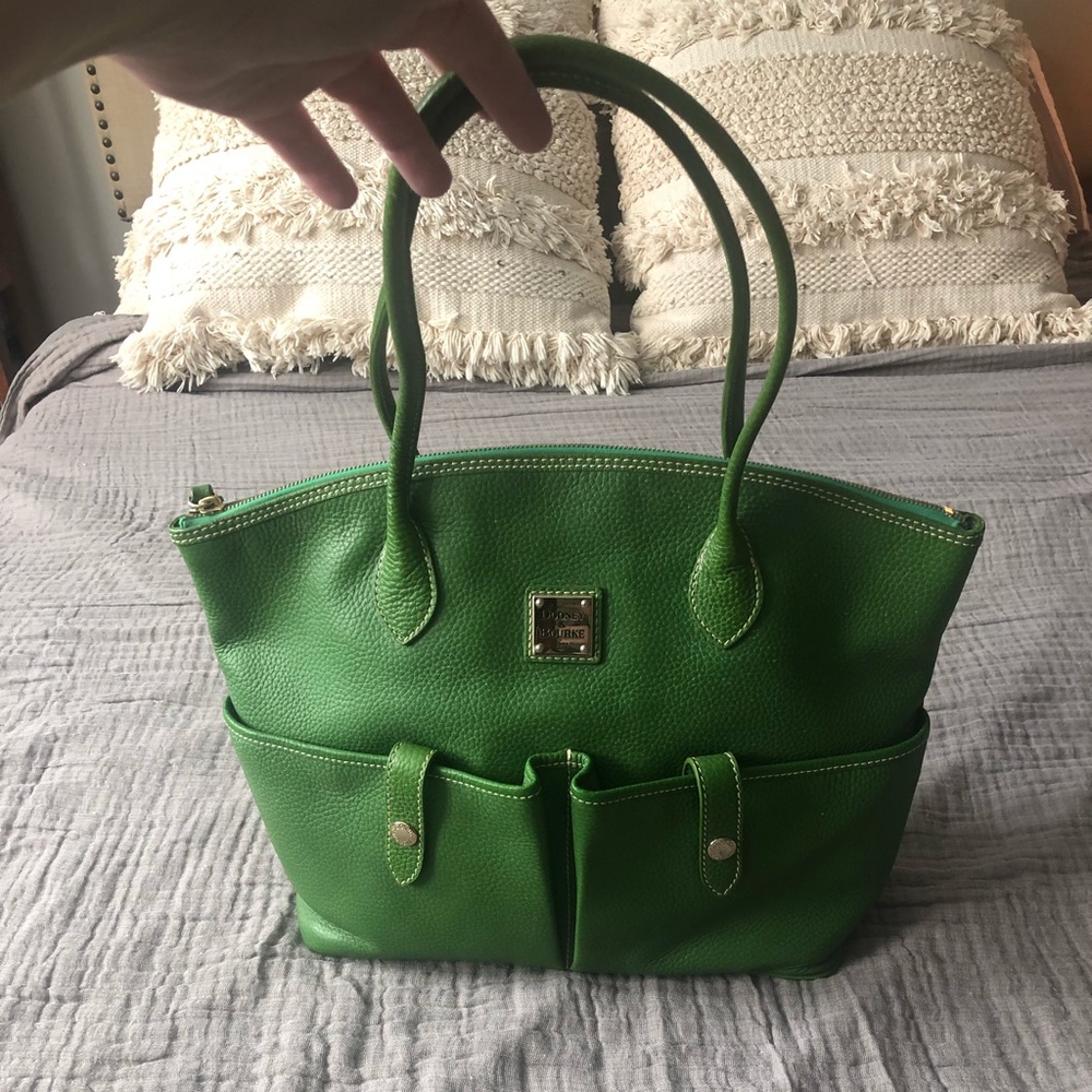 Dooney & Bourke Tote
